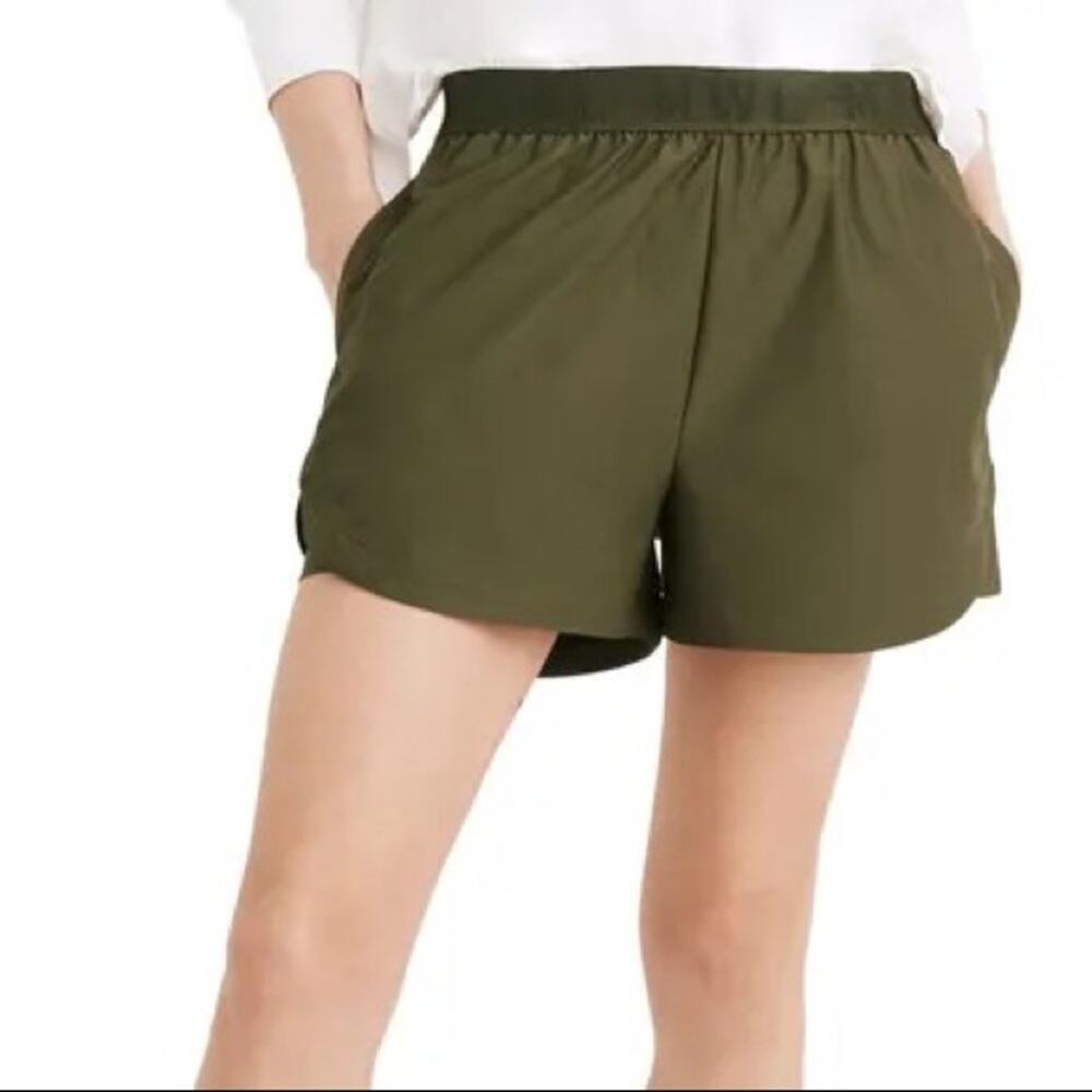 Madewell Allways Pull On Short in Loden Green.